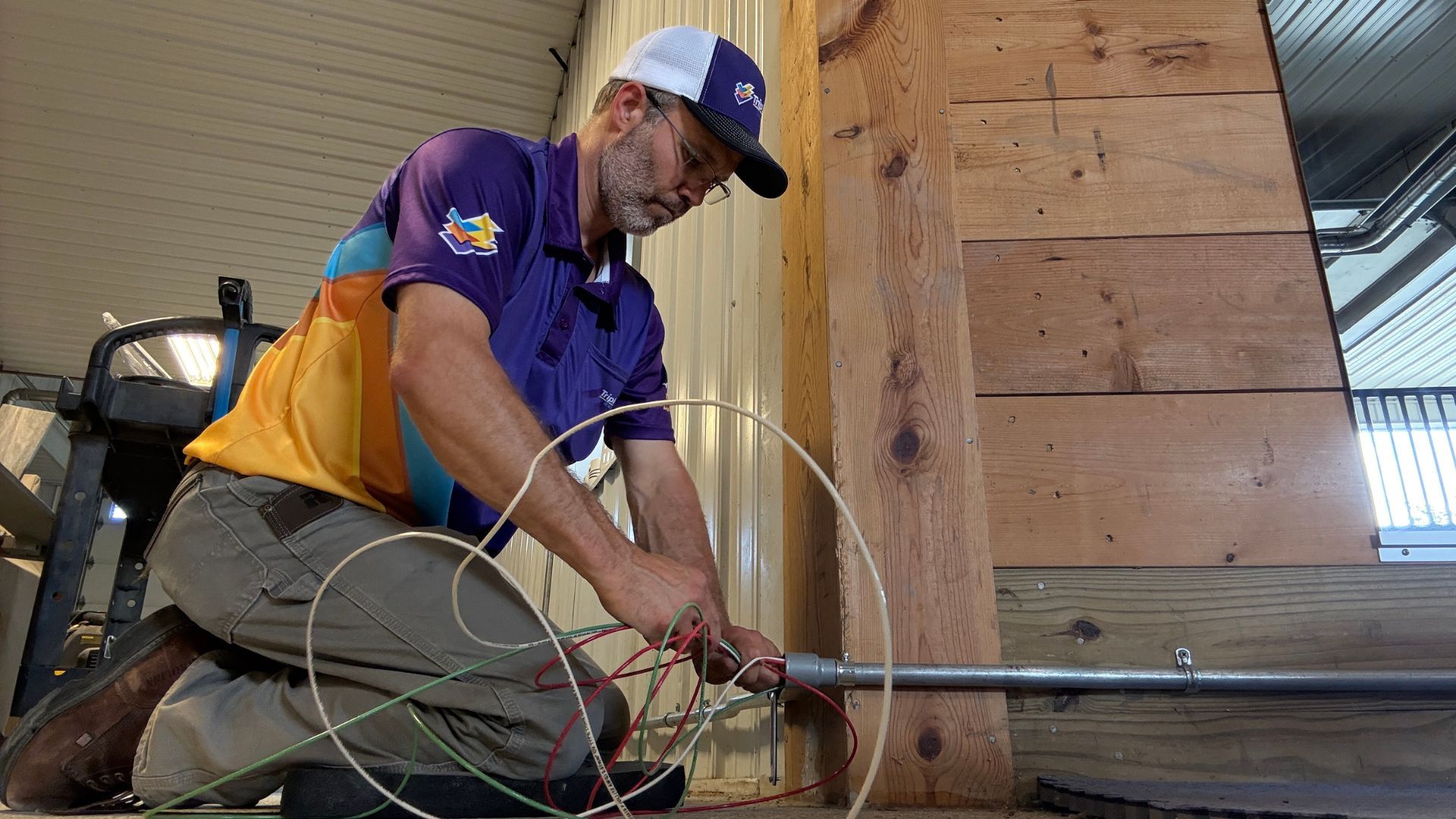 Specialist vs. Handyman: Why Omaha Homeowners Should Always Choose a Licensed Electrician